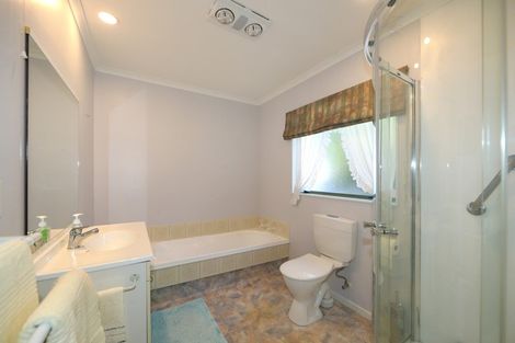 Photo of property in 6a Dules Walk, Taradale, Napier, 4112