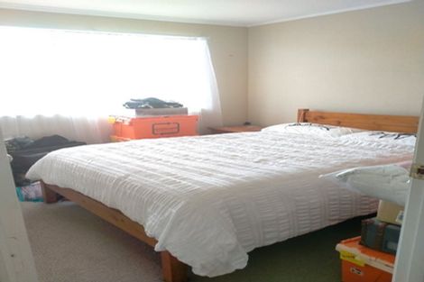 Photo of property in 42 Hassan Drive, Massey, Auckland, 0614