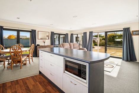 Photo of property in 77 Beach Street, Saint Clair, Dunedin, 9012