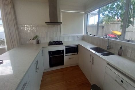 Photo of property in 79 Clovelly Road, Bucklands Beach, Auckland, 2012