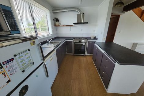 Photo of property in 1 Lindis Close, Kelson, Lower Hutt, 5010