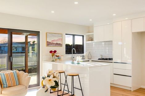 Photo of property in 649b Te Atatu Road, Te Atatu Peninsula, Auckland, 0610