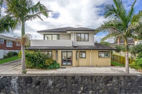 Photo of property in 49 College Road, Northcote, Auckland, 0627
