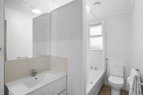 Photo of property in 4/290 Carrington Street, Vogeltown, New Plymouth, 4310