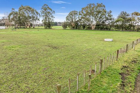 Photo of property in 19 Black Road, Ashley Clinton, Takapau, 4286