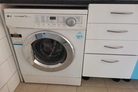 Photo of property in 23 Pluto Place, Beach Haven, Auckland, 0626