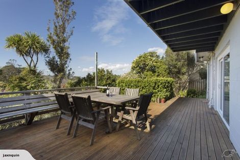 Photo of property in 21 Makepiece Place, Chatswood, Auckland, 0626