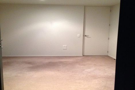 Photo of property in 71 Tamworth Crescent, Newlands, Wellington, 6037