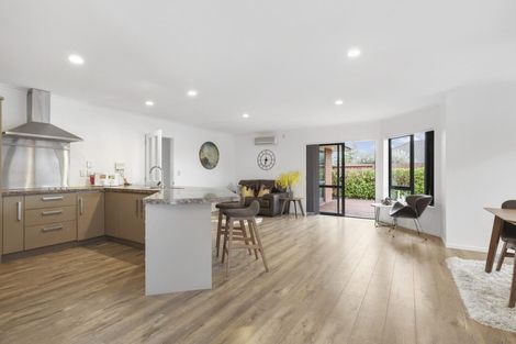 Photo of property in 22 Whitford Place, Rototuna North, Hamilton, 3210