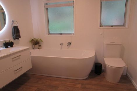 Photo of property in 26 Voelas Road, Lyttelton, 8082
