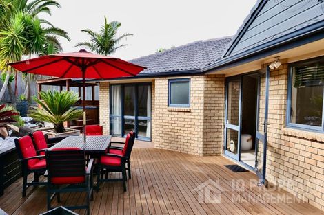 Photo of property in 11 Cognac Place, Henderson, Auckland, 0612