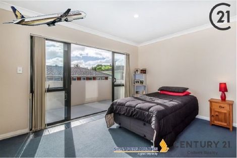 Photo of property in 49 College Road, Northcote, Auckland, 0627