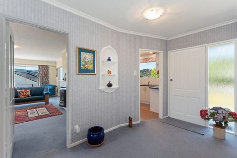 Photo of property in 1 Dunrobin Grove, Silverstream, Upper Hutt, 5019