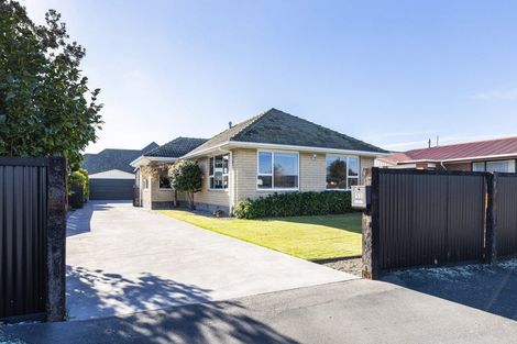 Photo of property in 53 Woolley Street, Avondale, Christchurch, 8061