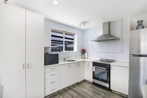 Photo of property in 25 Thistledown Place, Woolston, Christchurch, 8062