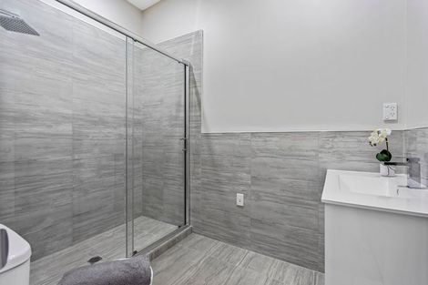 Photo of property in 17 Millcroft Lane, Ranui, Auckland, 0612