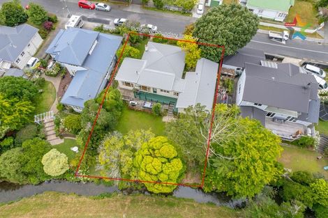 Photo of property in 1 Woodvale Grove, Fairfield, Lower Hutt, 5011
