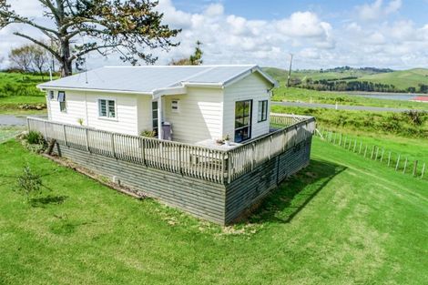 Photo of property in 266 Pahi Road, Pahi, Paparoa, 0571