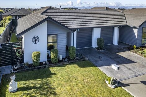 Photo of property in 17 Ragley Way, Rolleston, 7615