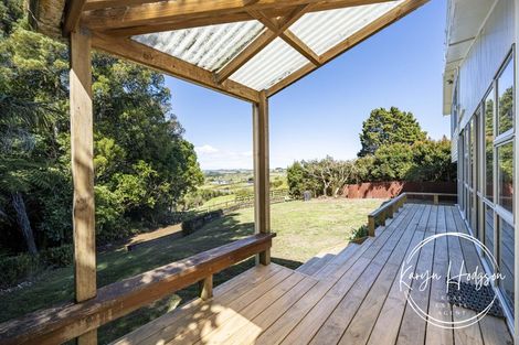 Photo of property in 26 Whaka Street, Maungaturoto, 0520