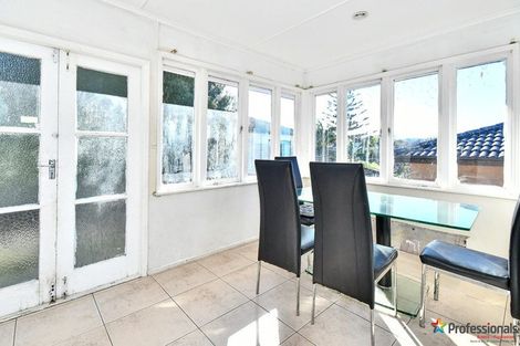 Photo of property in 114 Alfriston Road, Manurewa, Auckland, 2105