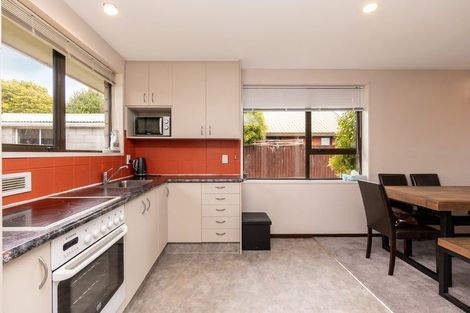 Photo of property in 16 Veitches Road, Casebrook, Christchurch, 8051