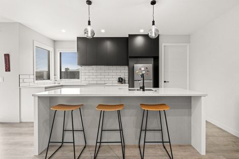 Photo of property in 24 Aspiring Drive, Poraiti, Napier, 4112