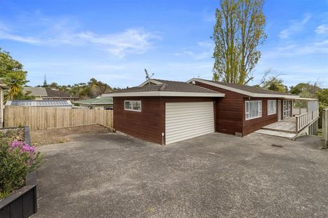 Photo of property in 27 Woodglen Road, Glen Eden, Auckland, 0602