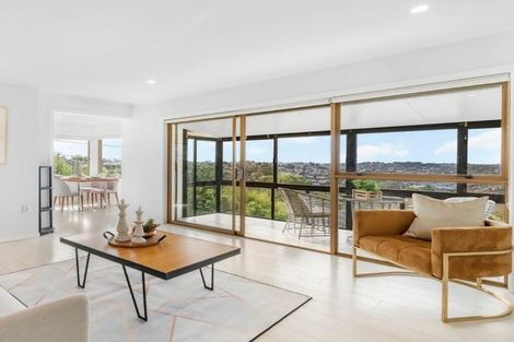 Photo of property in 611b Glenfield Road, Totara Vale, Auckland, 0629