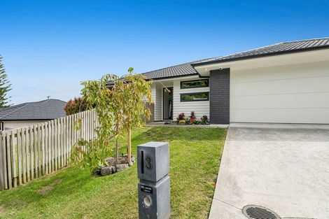Photo of property in 3 St Julia Court, Helensville, 0800