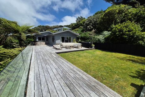 Photo of property in 23 Raroa Place, Pukerua Bay, 5026