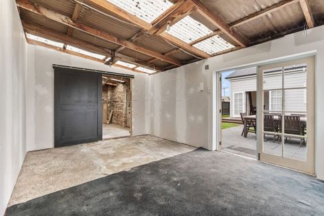 Photo of property in 21 Larkworthy Street, Saint Kilda, Dunedin, 9012