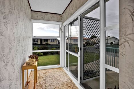 Photo of property in 7 Murray Avenue, Hawera, 4610