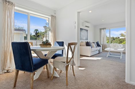 Photo of property in 28 Kowhai Street, Tuakau, 2121