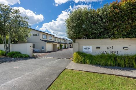Photo of property in Casa Bella, 1/427 Albany Highway, Albany, Auckland, 0632