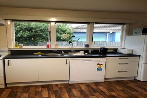 Photo of property in 11 Worthy Street, Ilam, Christchurch, 8041