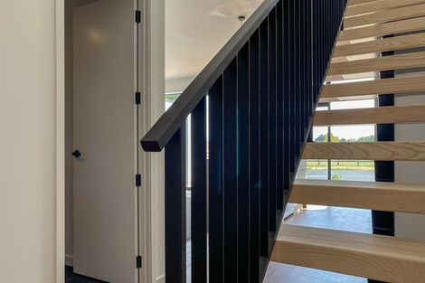 Photo of property in 19 Ruge Court, Cambridge, 3434