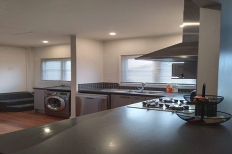 Photo of property in 1/23 Forest Hill Road, Henderson, Auckland, 0612