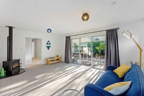 Photo of property in 45 Te Kupe Road, Paraparaumu Beach, Paraparaumu, 5032
