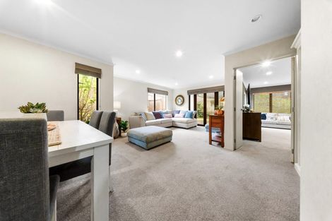 Photo of property in 15 Lilybank Crescent, East Tamaki, Auckland, 2013