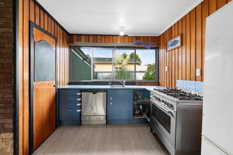 Photo of property in 27 Carruthers Street, Otane, 4202