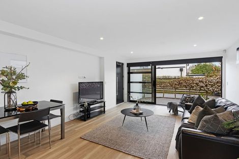 Photo of property in 138e Holly Road, St Albans, Christchurch, 8014