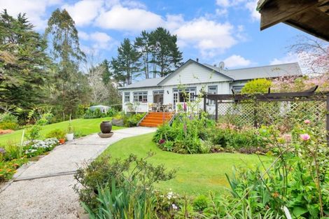 Photo of property in 297 Inland Road, Helensville, 0875