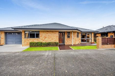 Photo of property in 14a Milmoe Street, Hawera, 4610