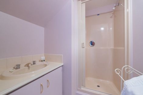Photo of property in 141 Wynyard Crescent, Fernhill, Queenstown, 9300
