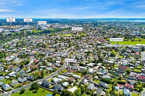 Photo of property in 14c Kirrie Avenue, Te Atatu South, Auckland, 0610