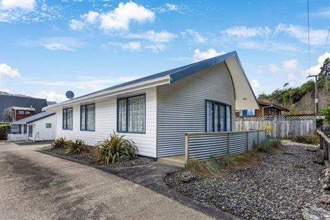 Photo of property in 3b Heather Place, Picton, 7220