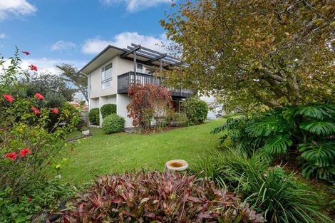 Photo of property in 2/371 East Coast Road, Mairangi Bay, Auckland, 0630