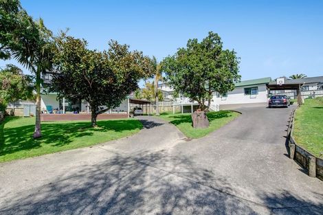 Photo of property in 68 Matija Place, Red Beach, 0932