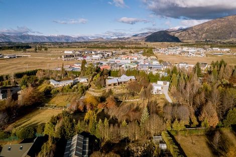 Photo of property in 46 Ballantyne Road, Wanaka, 9305